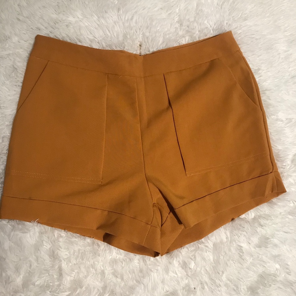 High waist shorts (L)